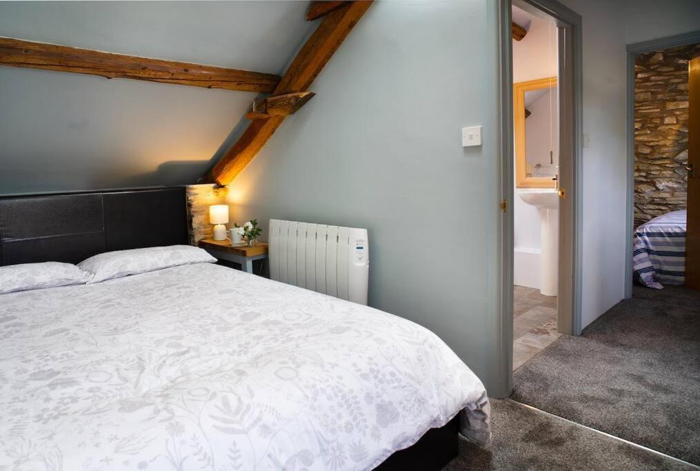 Converted Granary On A Rural Small Holding Holiday home *
